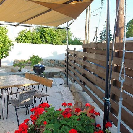 Cozy Village House Ora Экстерьер фото